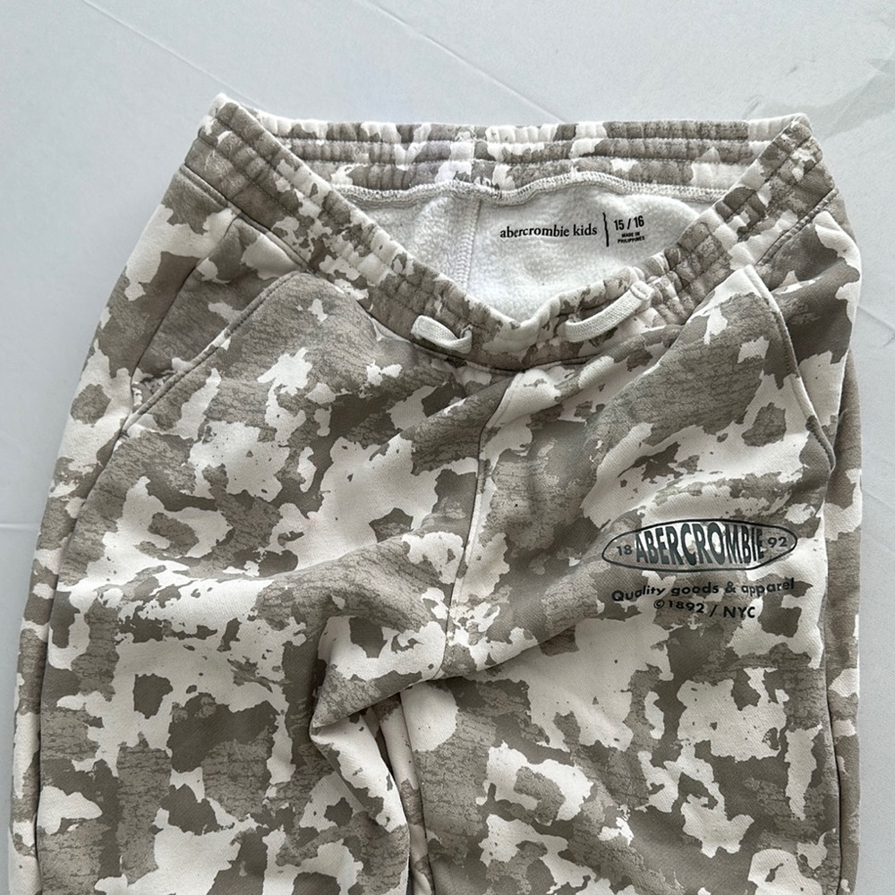 Abercrombie Kids Camouflage Joggers